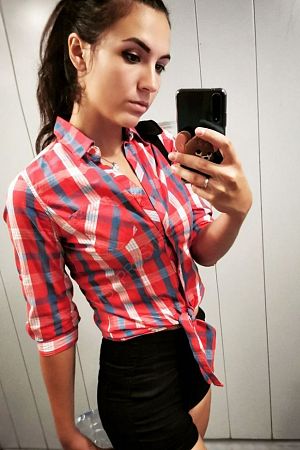 Лена, 89856746414